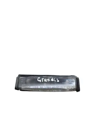Mitsubishi Grandis Number plate light 