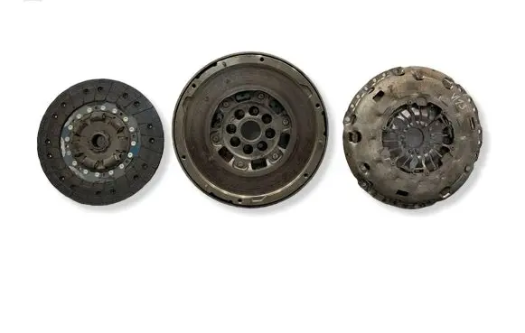 Volvo V70 Clutch pressure plate 324043010