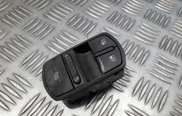Opel Corsa D Electric window control switch 13256521aa