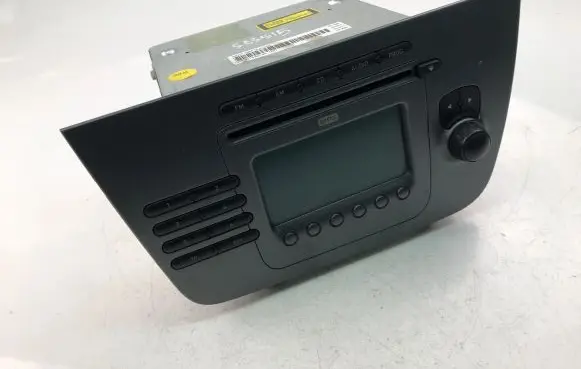 Seat Toledo III (5P) Radio/CD/DVD/GPS head unit 5P1035186N87