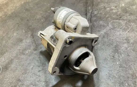 Peugeot 2008 II Starter motor 9812715480 4H20432 ESW10