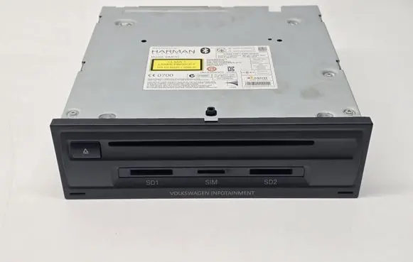 Volkswagen Touareg II Navigation unit CD/DVD player 