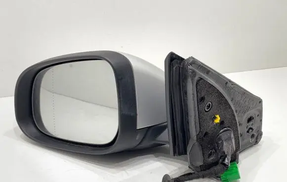 Volvo V40 Front door electric wing mirror 711