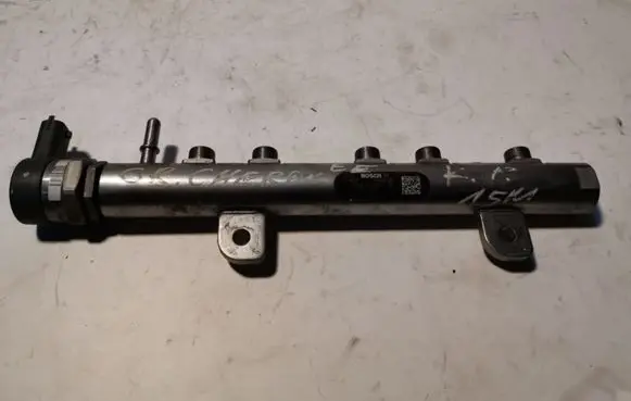 Jeep Grand Cherokee Fuel main line pipe