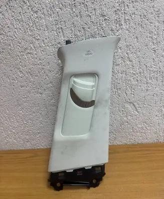 Lexus NX (B) pillar trim (top) 6241078020