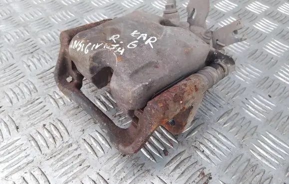 Opel Insignia A Rear brake caliper