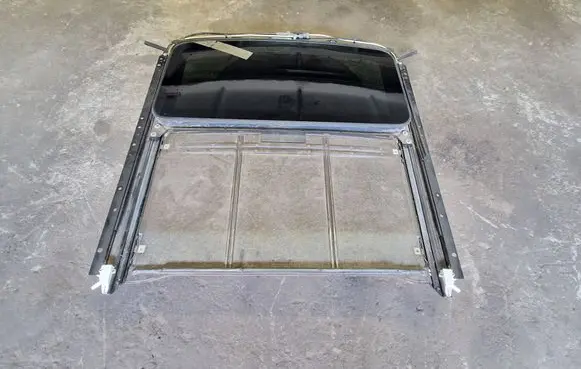 Volvo V70 Sunroof set 39893035