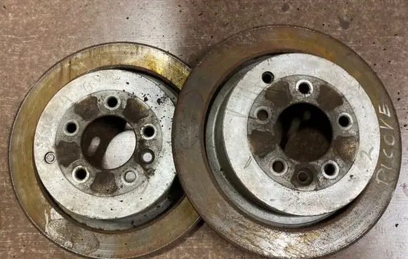 Land Rover Discovery 4 - LR4 Rear brake disc SDB000646