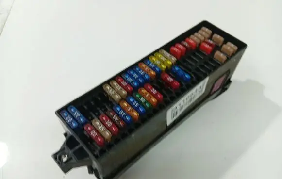 Skoda Fabia Mk2 (5J) Fuse box set 
