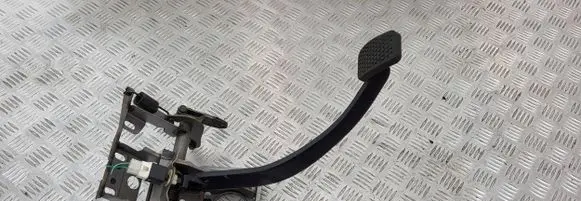 Suzuki Grand Vitara I Pedal assembly 
