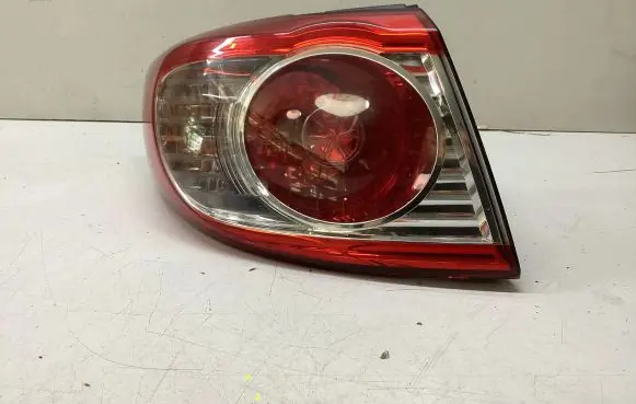 Hyundai Santa Fe Rear/tail lights 924012B5