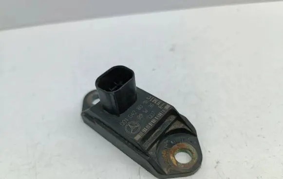 Mercedes-Benz S W220 Airbag deployment crash/impact sensor 0015428018 99W36