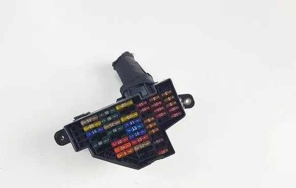 Volkswagen PASSAT CC Fuse box set
