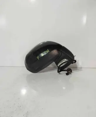 Peugeot 5008 Front door electric wing mirror 