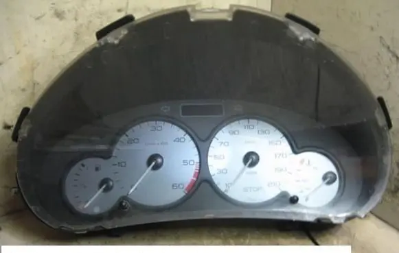 Citroen Berlingo Speedometer (instrument cluster) 9646434100