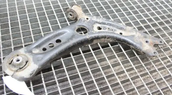 Skoda Octavia Mk3 (5E) Front lower control arm/wishbone