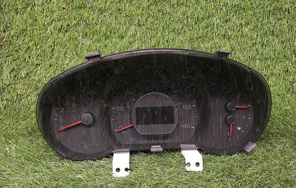 Speedometer (instrument cluster)