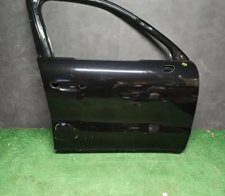 Porsche Cayenne (9Y0 9Y3) Front door 9Y0831312C