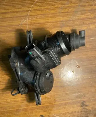 Peugeot 508 Throttle valve 9644935180 20120320 V29007024