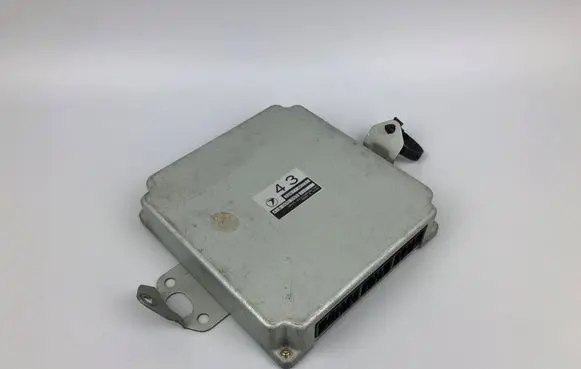 Subaru Legacy Engine control unit/module 22611AE031