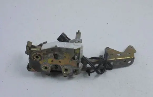 Alfa Romeo 164 Front door lock
