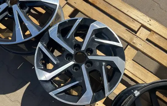 Toyota ProAce City R16 alloy rim 9852096177