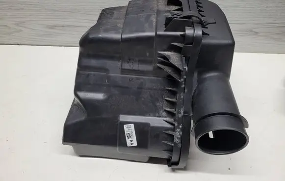 Ford Mustang V Air filter box CR339600