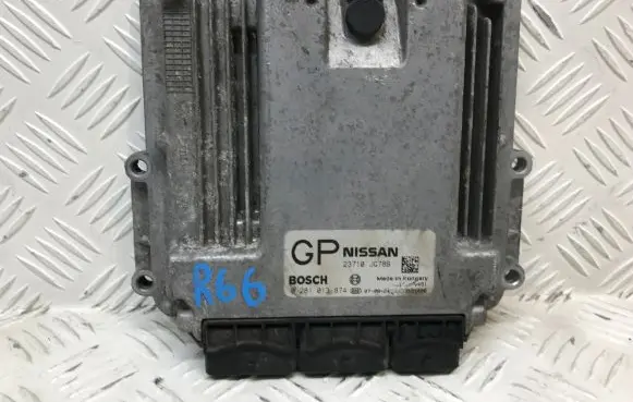 Nissan X-Trail T31 Engine control unit/module 23710JG78B 0281013874