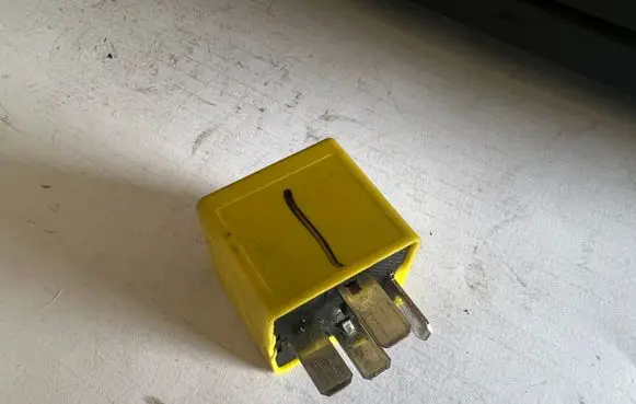 Ford Mondeo MK II Other relay 93BG14N089B1B