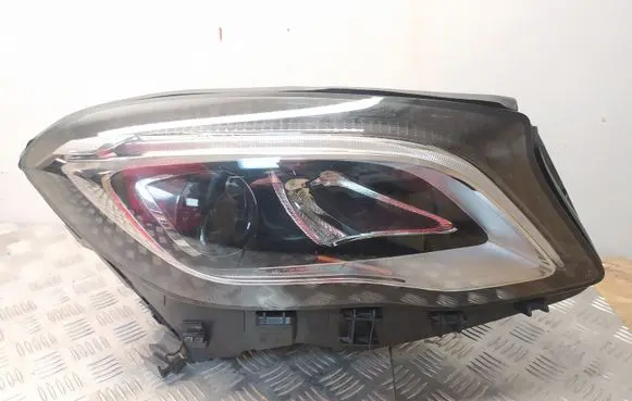 Mercedes-Benz GLA W156 Headlight/headlamp A1569067000