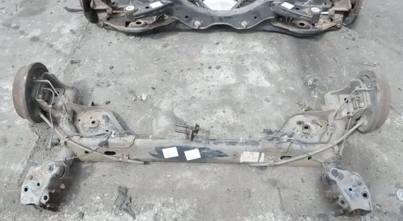 Nissan Juke I F15 Rear suspension assembly kit set