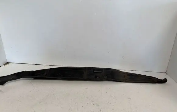 Audi Q3 8U Fender end trim 8U0821111A
