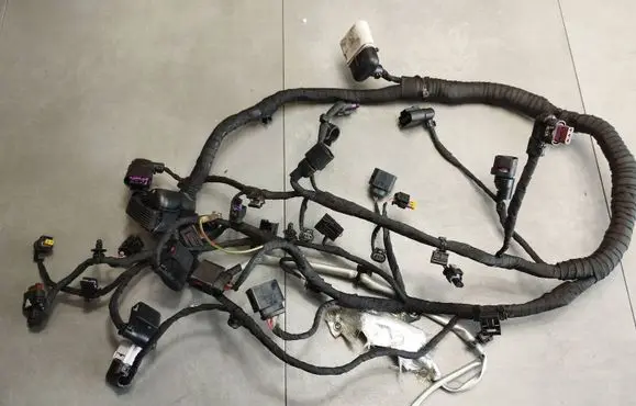 Volkswagen Golf VII Engine installation wiring loom