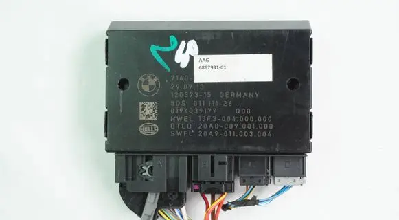 BMW 5 F10 F11 Tow bar trailer control unit/module 6867931