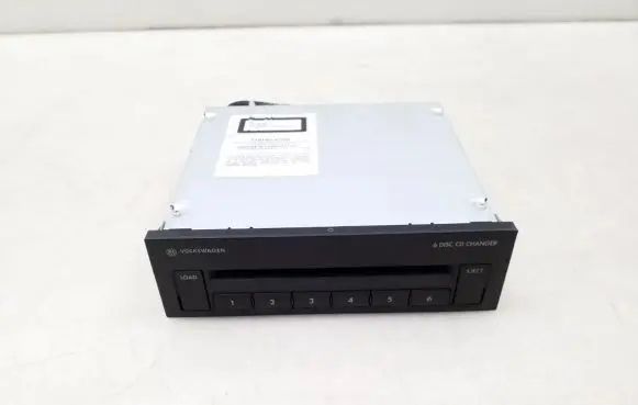 Volkswagen Phaeton CD/DVD changer 3D0035110A