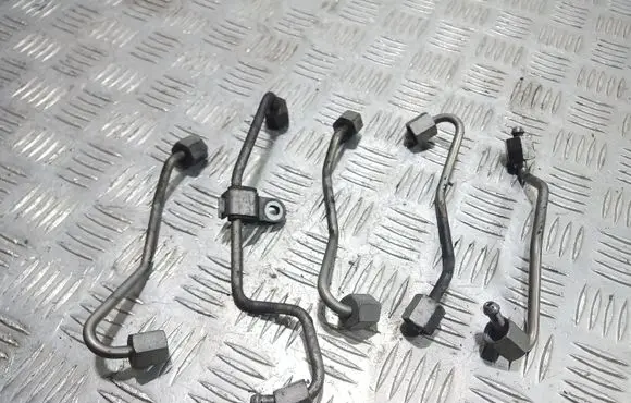 Mercedes-Benz C W204 Fuel injector supply line/pipe 