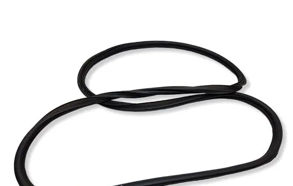 Citroen DS7 Crossback Trunk rubber seal (body) 