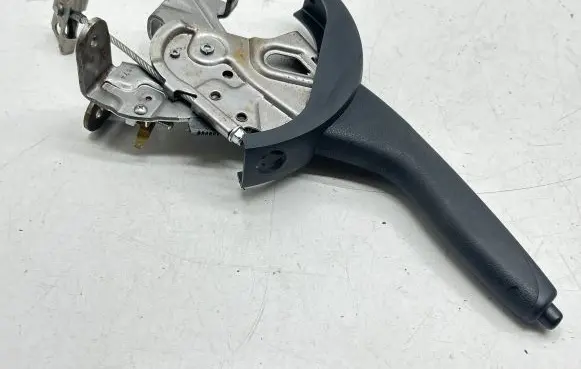 Nissan Note (E12) Handbrake/parking brake lever assembly 360103VU0A 360103VU1A