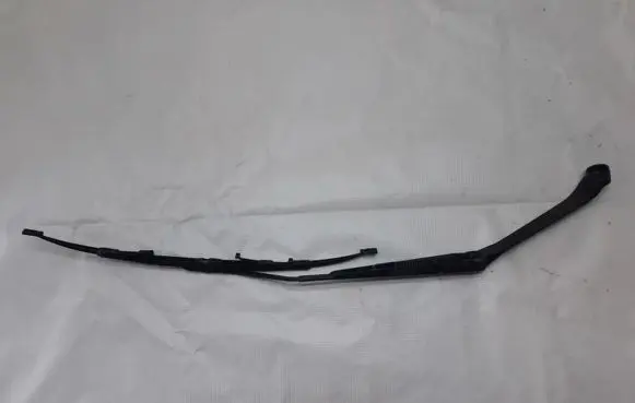 Toyota RAV 4 (XA20) Front wiper blade arm 190rhp2