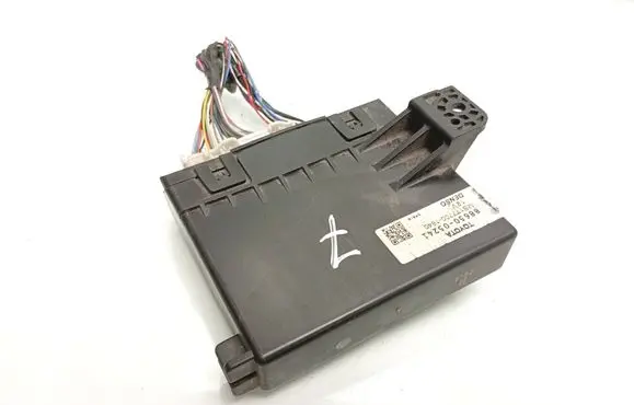 Toyota Avensis T270 Other control units/modules 8865005241