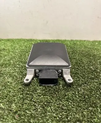 Porsche Macan (95B) Blind spot module 8T0907568B NBG010905A 2015DJ1382