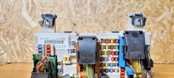 Ford Focus Fuse box set 97ra000001