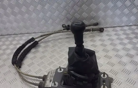 Seat Cordoba (6L) Gear selector/shifter in gearbox 6Q0711049AK