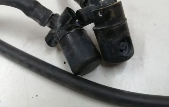 Opel Mokka Windshield washer spray nozzle 