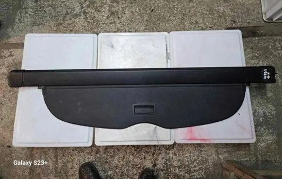 Toyota Avensis T270 Parcel shelf load cover 