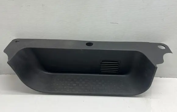 Opel Vivaro Front sill trim cover 93868844 768510190R