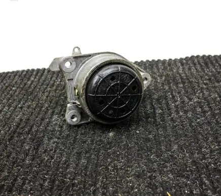 Alfa Romeo Giulia Engine mount bracket 00505484700