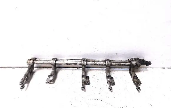 Volkswagen Transporter - Caravelle T5 Fuel main line pipe 070133317C