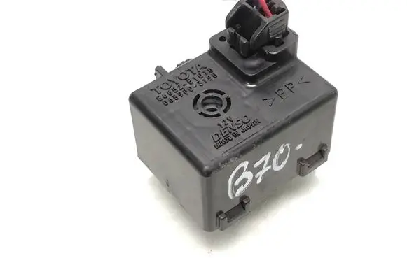 Lexus SC 430 Horn buzzer relay 8665251010 0689003150