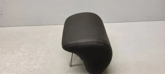 Hyundai Sonata Rear seat headrest 
